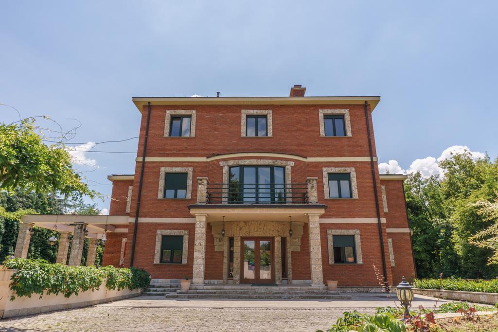 The Belgrade Hills Rooms And Suites ภายนอก รูปภาพ